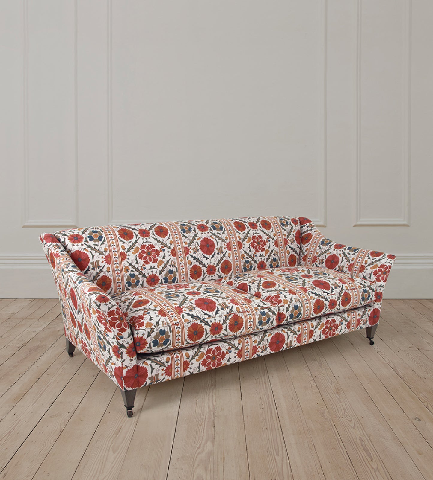 2.5 Seat Fairfax Sofa in Tamarind Antique Red