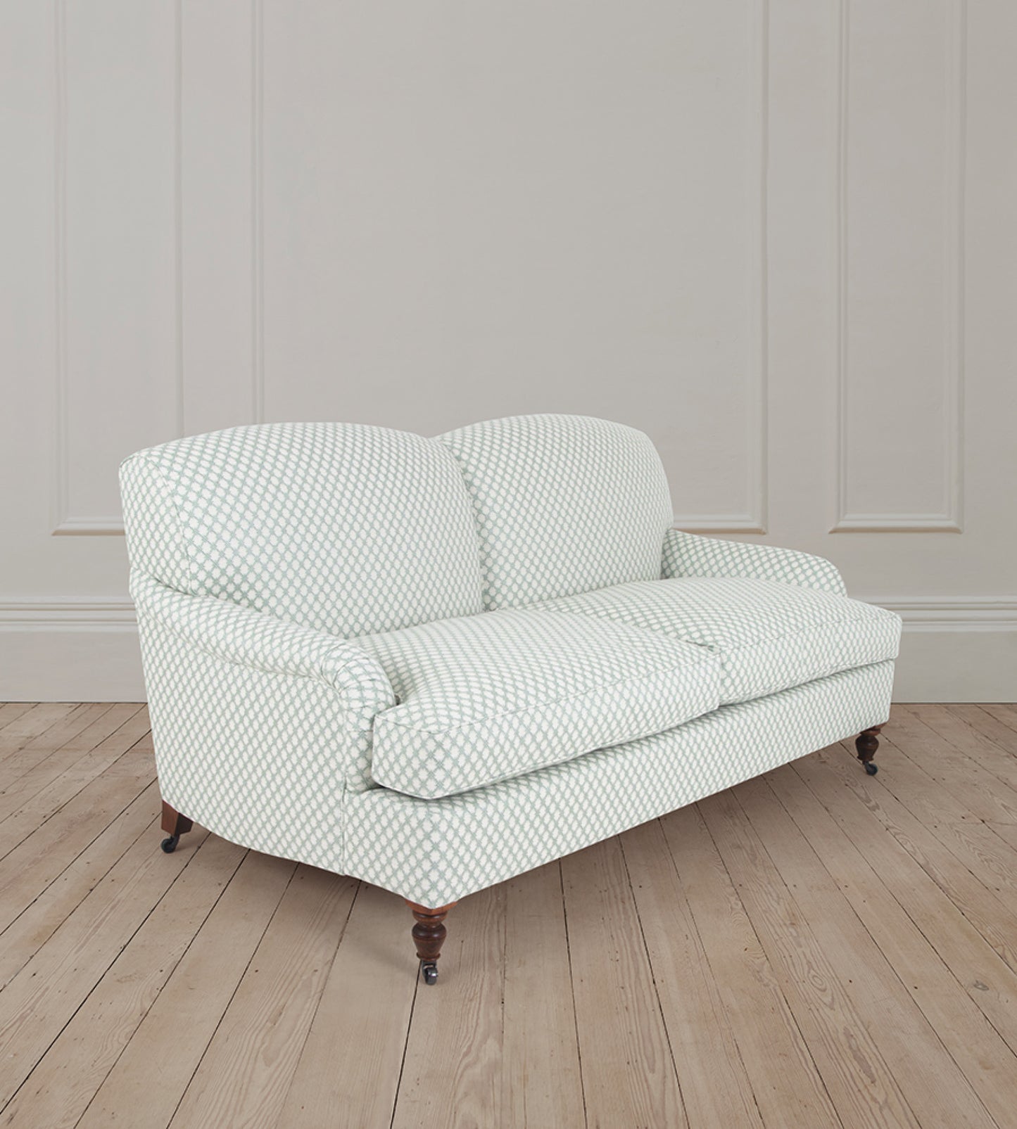 2.5 Seater Stratford Sofa in Radnor Aqua