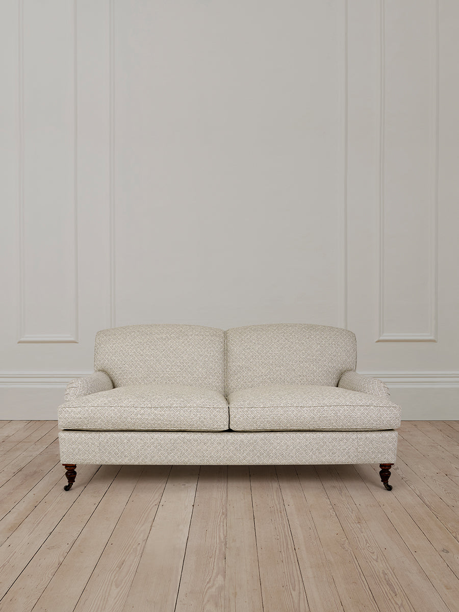 2.5 Seater Stratford Sofa in Clancey Beige