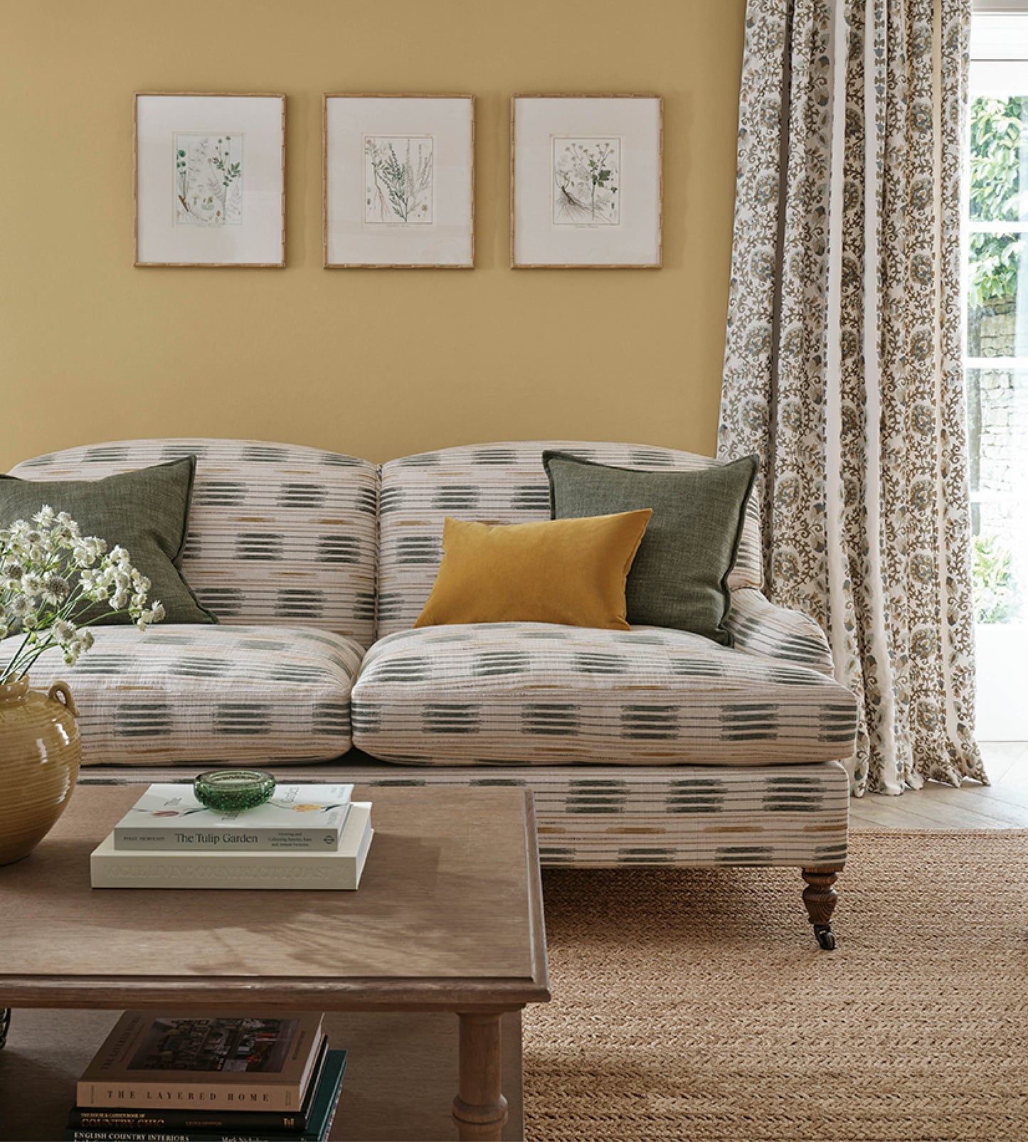 2.5 Seater Stratford Sofa in Nyra Forest