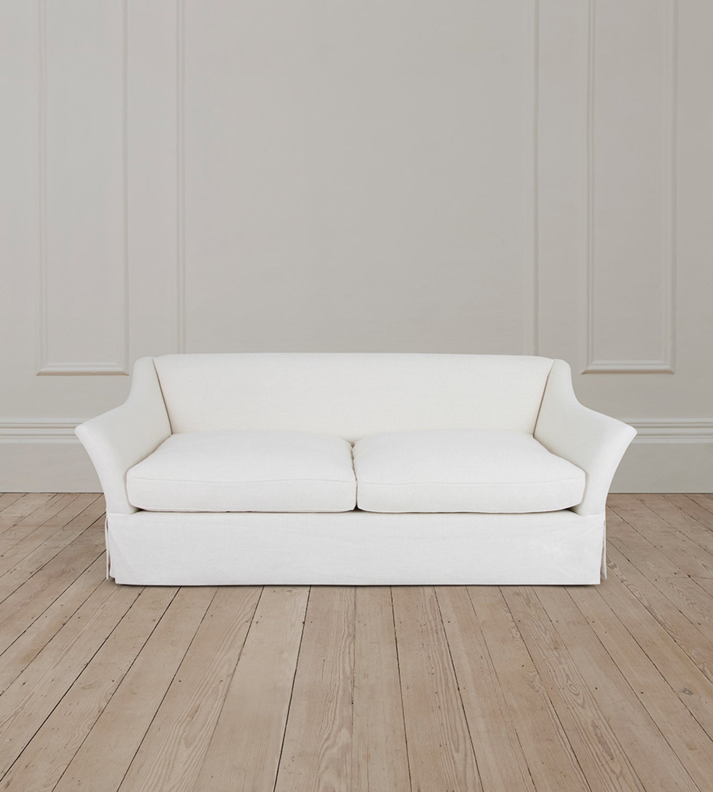 2.5 Seat Fairfax Sofa in Tyndall Pale Cream