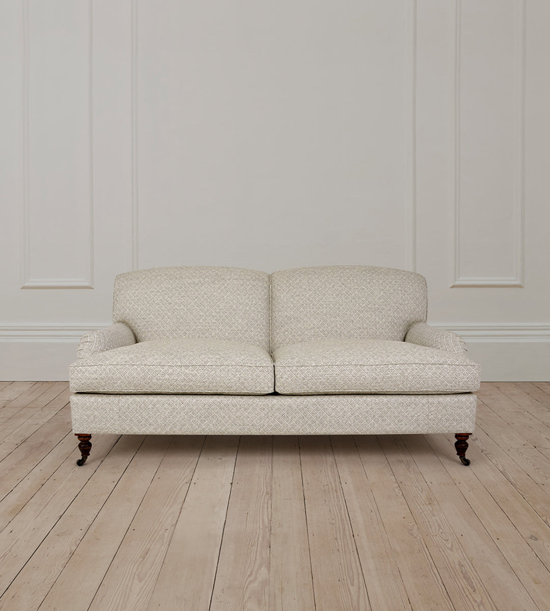 2.5 Seater Stratford Sofa in Clancey Beige