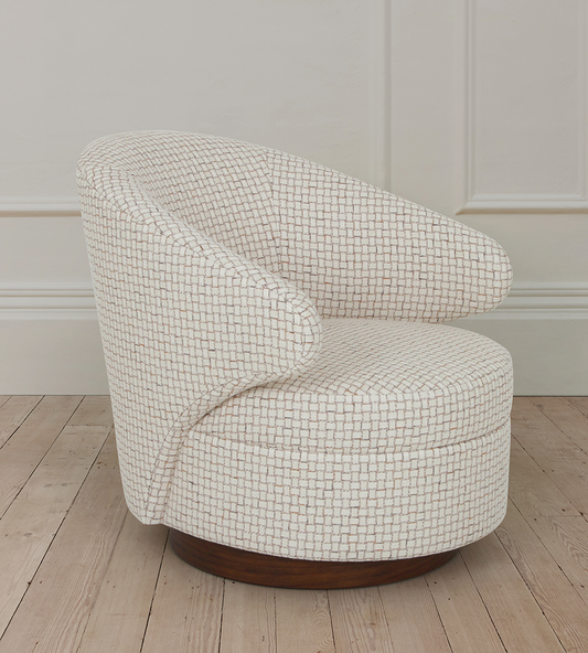 Willis Chair in Belo Shell